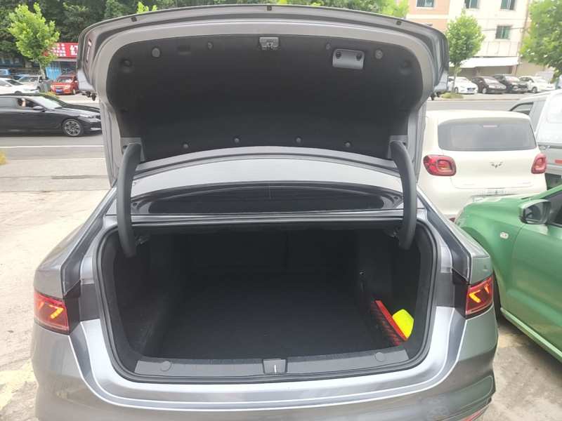 Used BYD Qin PLUS 2024 HONOR Edition DM-i 55KM Leading Model — 18