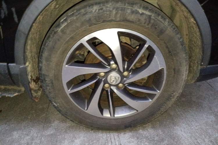 Used Baojun 560 2015 1.8L manual luxury version
