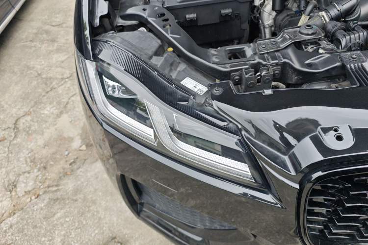 Used Jaguar F-PACE 2024 P250 R-Dynamic SE