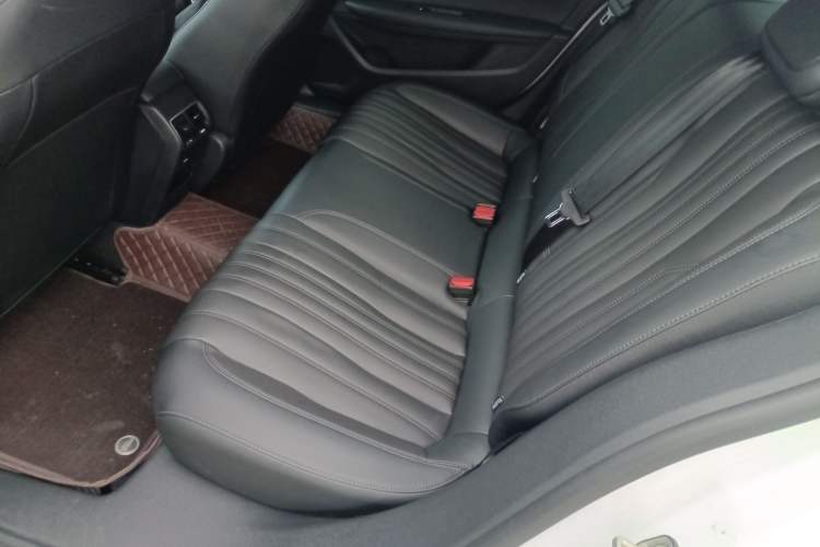 Used Peugeot 408 2022 1.6T Light-Chasing Edition
