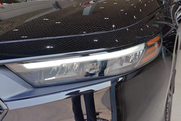 Used Honda Accord 2025 260TURBO Luxury Edition Left Front Headlight