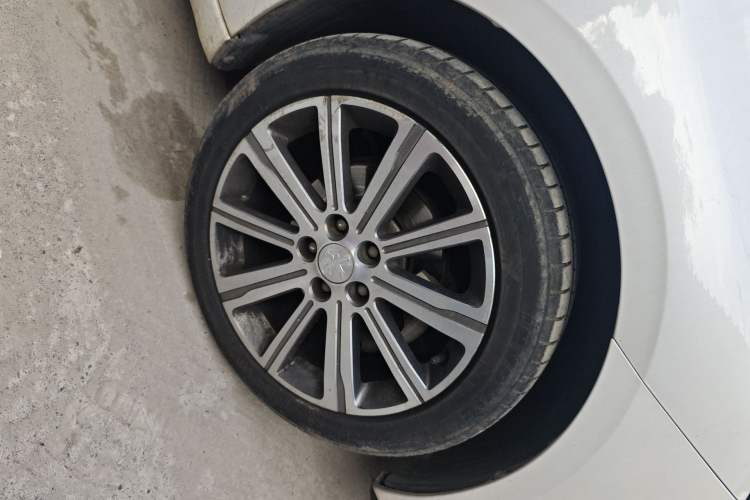 Used Peugeot 408 2015 1.2T Automatic Luxury Edition