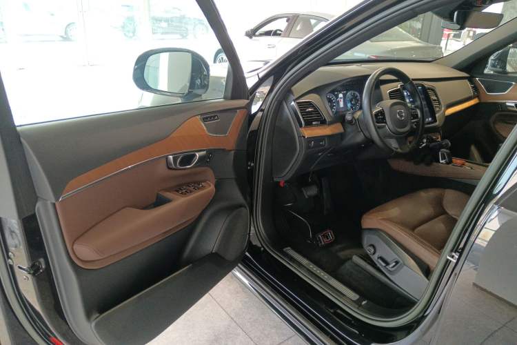 Used Volvo XC90 2022 B6 Zhiyi Luxury Edition 7-Seater
