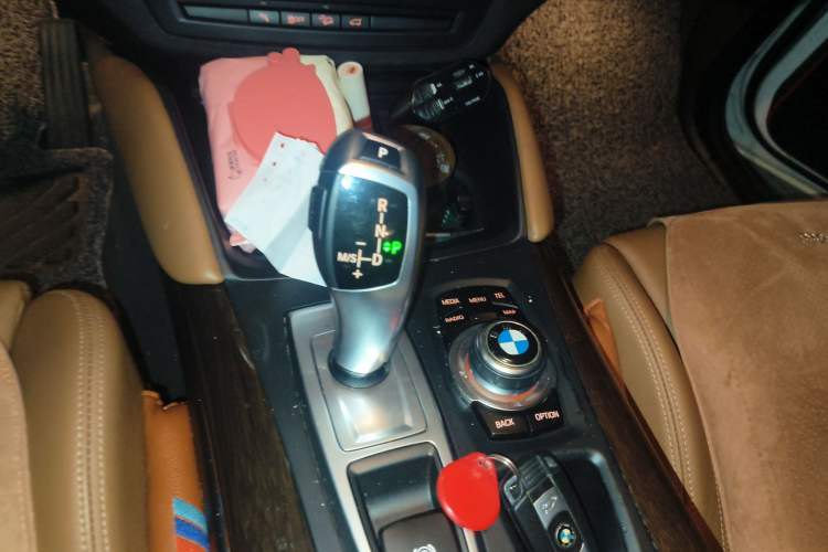 Used BMW X6 2014 xDrive35i Sport model
