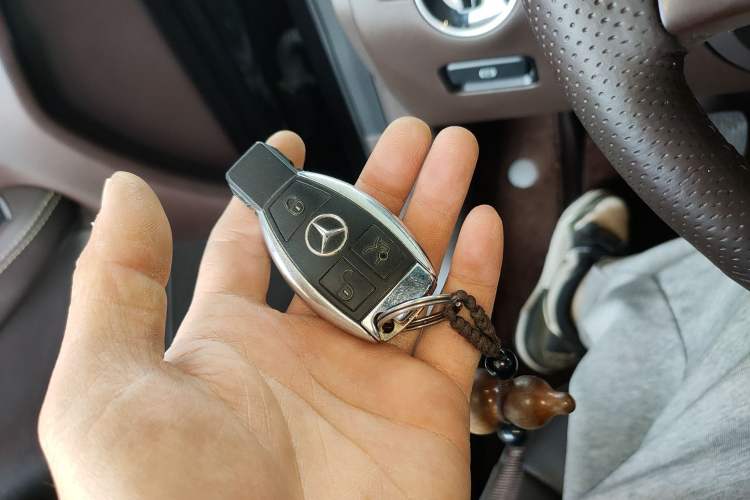 Used Mercedes-Benz GLE 2019 GLE 320 4MATIC Dynamic Edition Prestige Model Vehicle Key