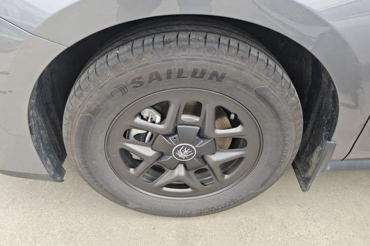 Used BYD Qin PLUS 2025 DM-i Smart Drive 55KM Leading Model