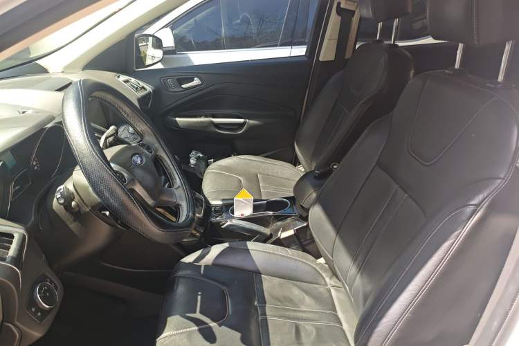 Used Ford Kuga 2013 2.0L GTDi Four-Wheel-Drive Sport Model
