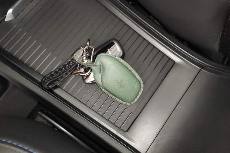 Used MG 4 EV 2023 415 km Range Sea-Faring Champion Edition
