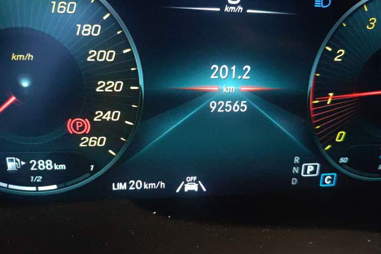 Used Mercedes-Benz GLC 2020 Facelift GLC 300 L 4MATIC Dynamic Edition