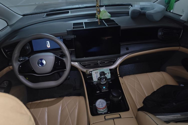 Used Denza D9 2022 DM-i 970 Four-Wheel Drive Prestige Model