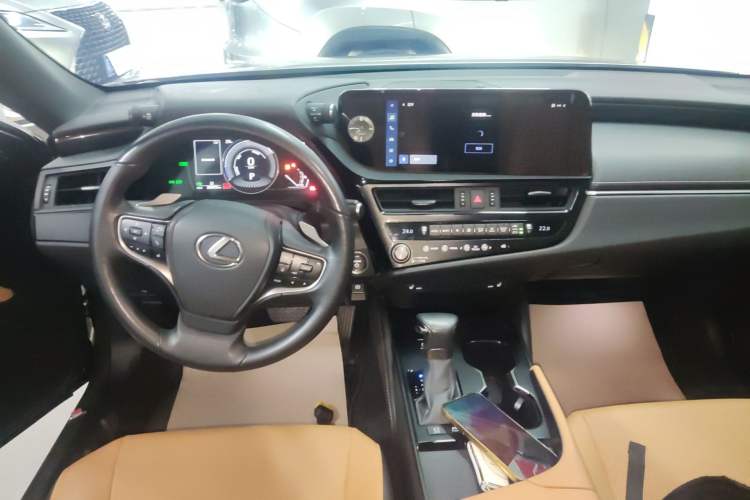 Used Lexus ES 2022 300h Excellence Edition