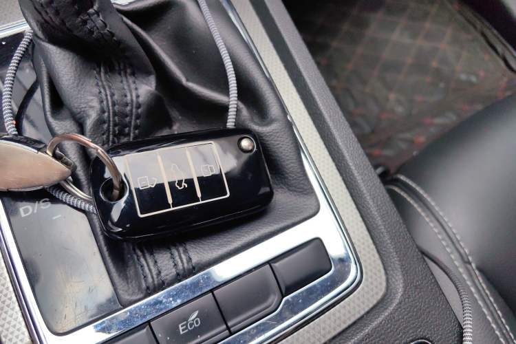 Used Roewe i6 2017 20T Automatic Internet ZhiZun Edition Vehicle Key