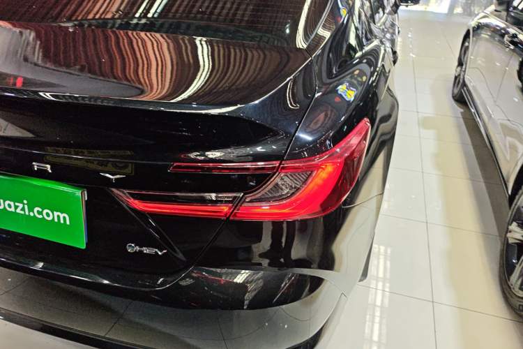 Used Toyota Camry 2024 Dual-Motor 2.0 HE Elite Edition