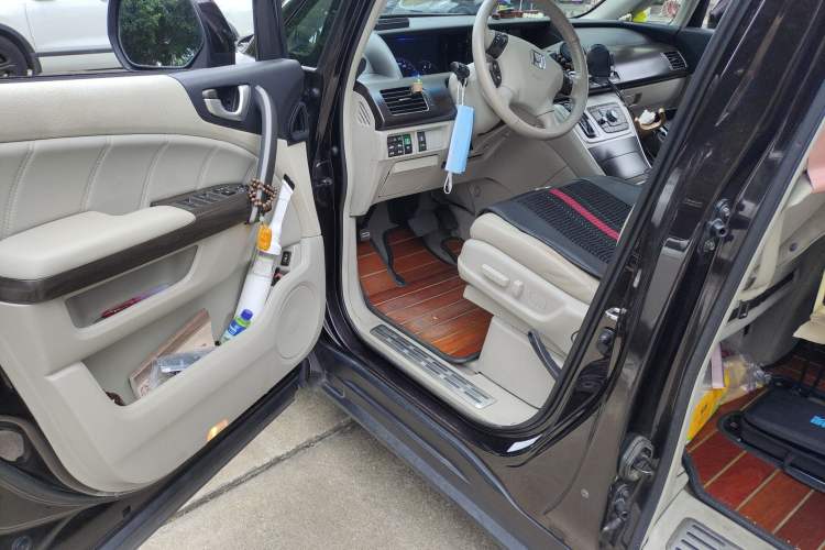 Used Honda Elysion 2015 2.4L VTi-S Prestige Edition Driver Seat