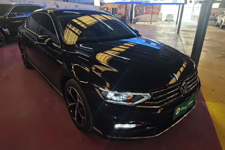 Used Volkswagen Magotan 2023 2 Million Units Commemorative Edition 330TSI DSG Luxury Version