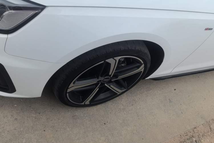 Used Audi A4L 2024 40 TFSI Luxury Dynamic Edition
