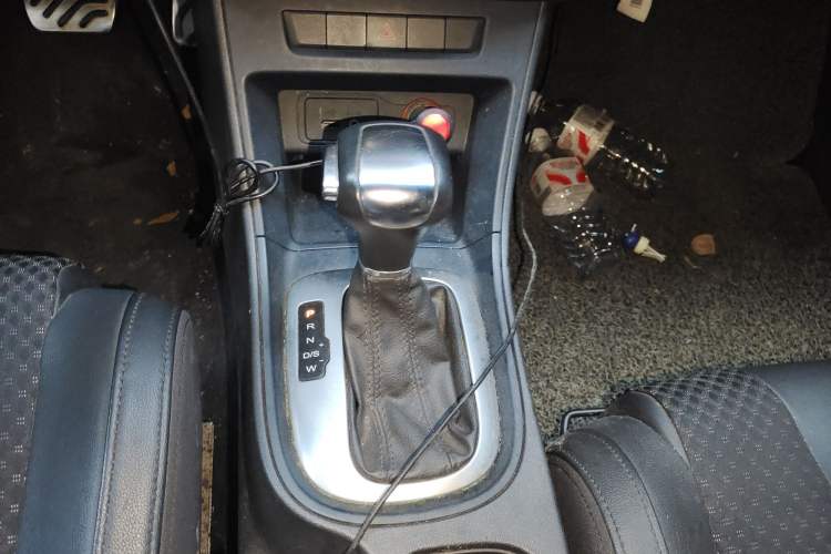 Used MG GT 2015 1.5T Automatic Luxury Edition Gear Lever