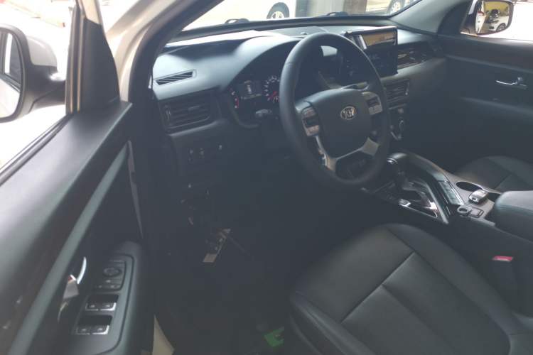 Used Kia KX7 2017 2.4L Automatic 2WD GLS 5-Seater