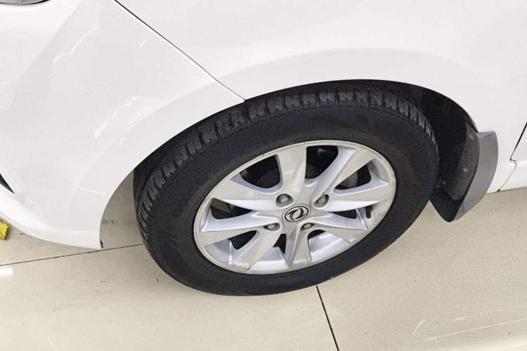 Used Dongfeng Fengon 330 2019 1.5L 330S Manual Comfort Version China VI Standard
