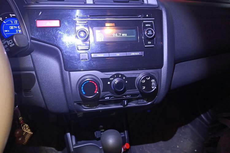 Used Honda Fit 2016 1.5L LXS CVT Comfort Sunroof Version
