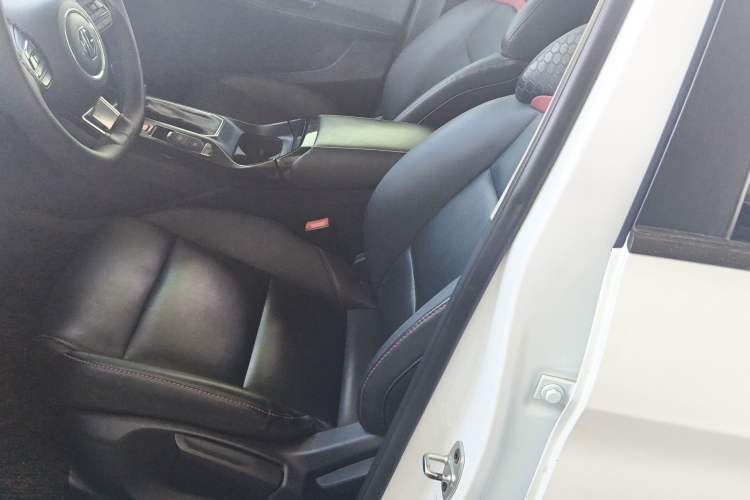 Used MG 5 2021 Revised Version 180 DVVT CVT Youth Luxury Edition Left Front Seat