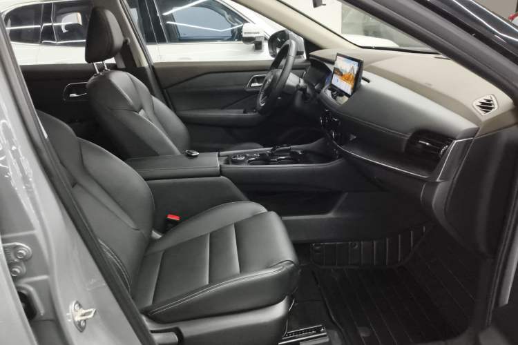 Used Nissan X-Trail 2023 e-POWER Ultra-Hybrid Dual-Motor All-Wheel-Drive Luxury Edition
