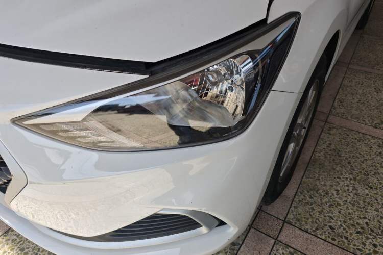 Used Hyundai Celesta 2020 1.6L Automatic GL Enjoyable Edition