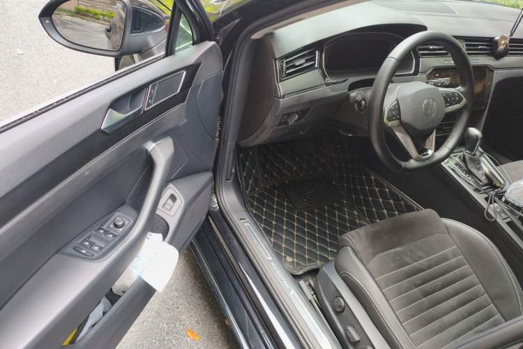 Used Volkswagen Magotan 2020 380TSI DSG Luxury Version Driver Seat