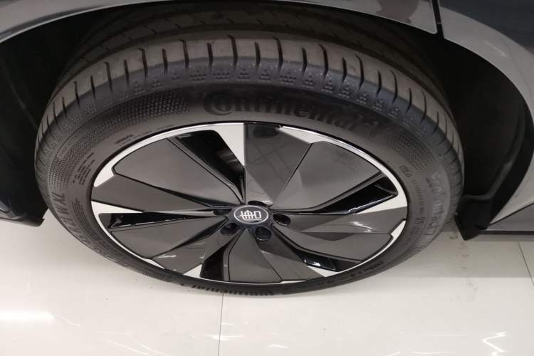 Used BYD Tang L 2025 EV 600KM All-Wheel-Drive LiDAR Flagship Model