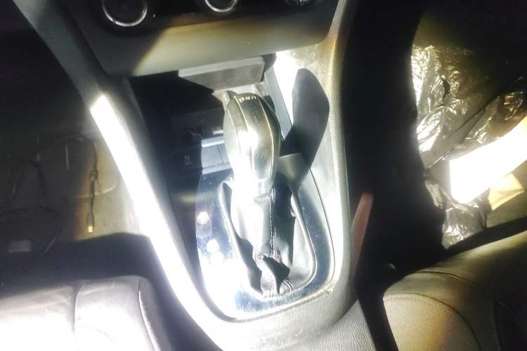 Used Volkswagen Golf 2012 1.4 TSI Automatic Comfort Edition Gear Lever