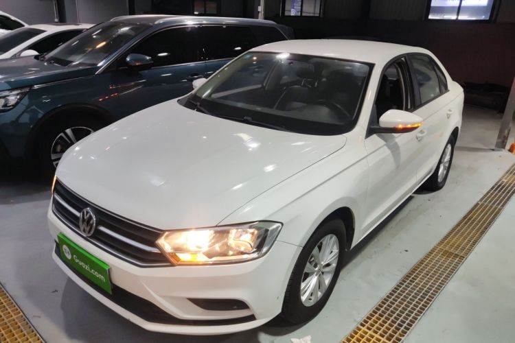 Used Volkswagen Bora 2016 1.6L Automatic Fashion Model
