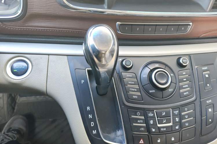 Used Buick GL8 2014 3.0L XT Luxury Business Flagship Edition