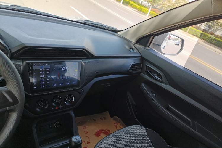 Used Wuling Hongguang 2021 1.5L Revised S Base Version with Electric Power Steering LAR
