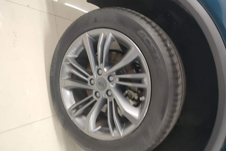 Used Geely Auto Jiajie 2022 1.8TD DCT Platinum Luxury Edition Right Rear Wheel Hub
