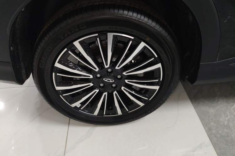 Used Chery Tiggo 8 2026 Model, 5th Generation Leopard Model, Kunpeng 1.6T Automatic Prestige Version
