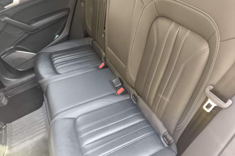 Used Audi Q5L 2022 40T Luxury Elegant Model