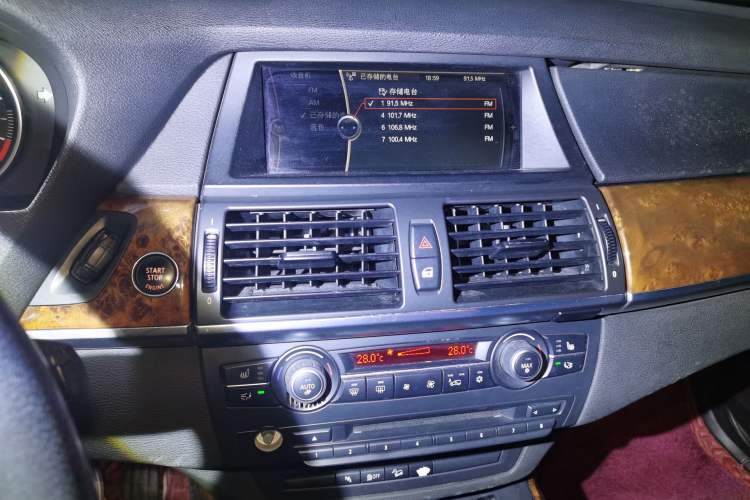 Used BMW X5 2011 xDrive35i Leading Model
