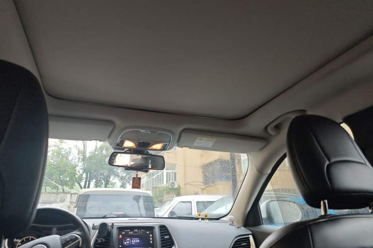 Used Jeep Cherokee 2016 2.4L Superior Edition Headliner