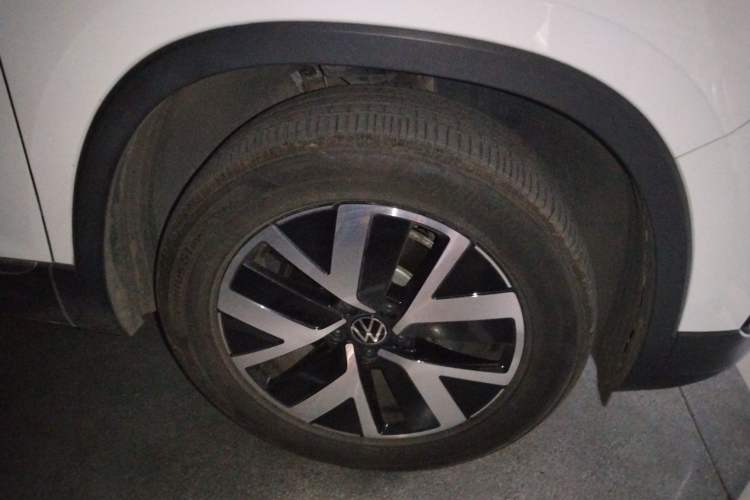 Used Volkswagen Tayron 2024 300TSI Two-Wheel-Drive Luxury Plus Advanced Version