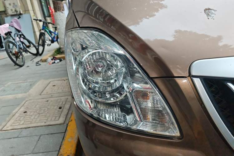 Used Foton Scenic G5 2020 2.0L Long-Wheelbase Flat-Roof 6-Seater Multi-Purpose Passenger Vehicle 1TZS
