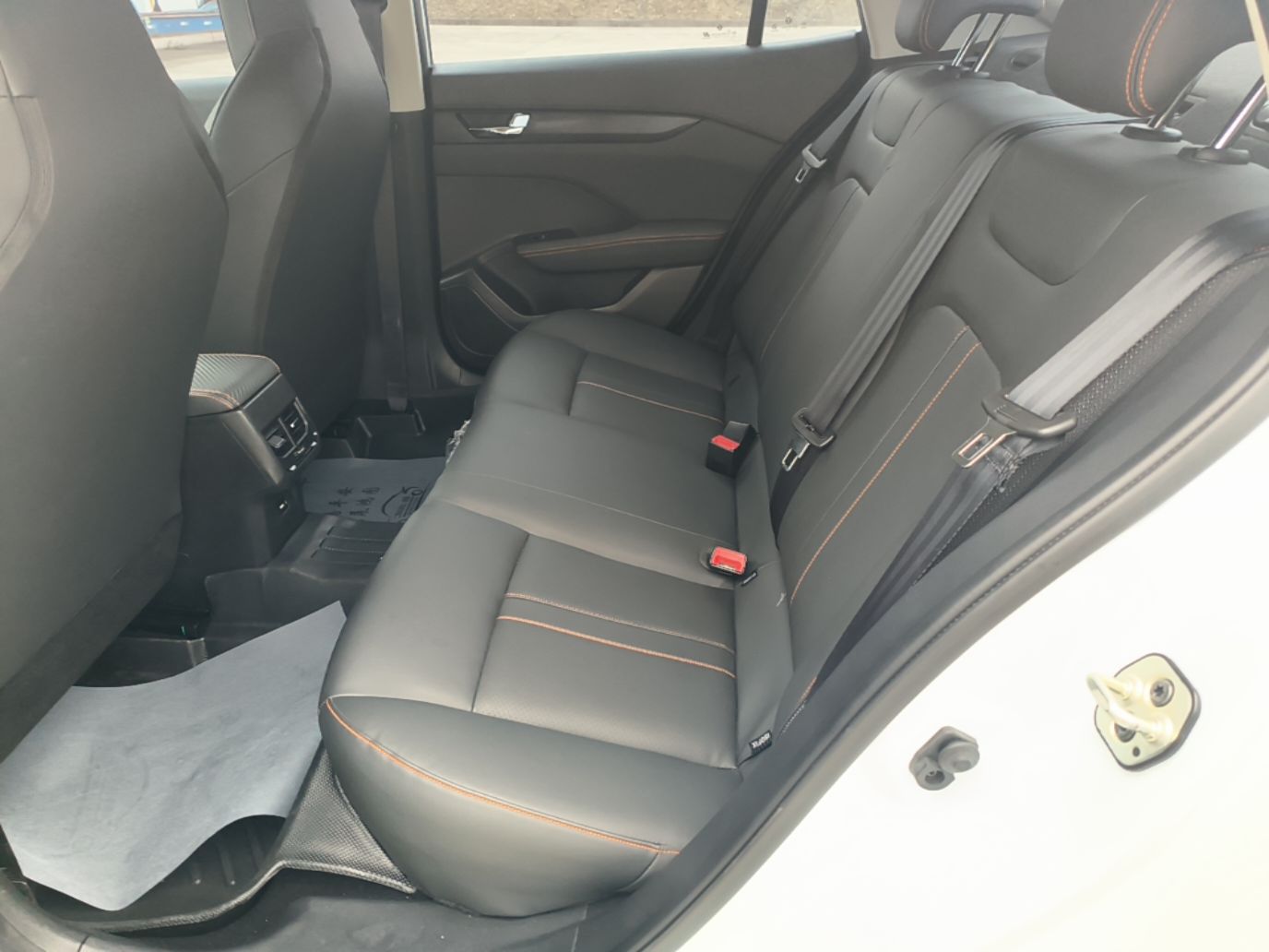 Dongfeng Aeolus Yixuan 2025 1.5L Automatic Luxury Version - Luxury — снимка 20