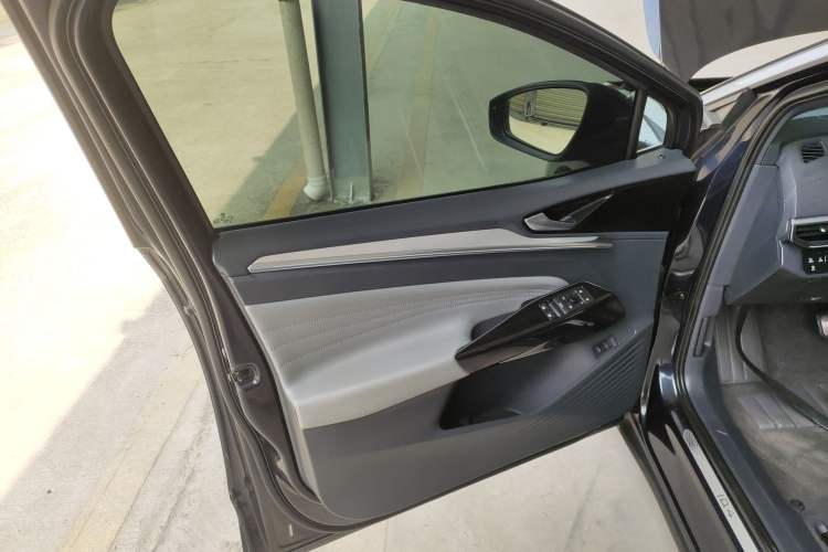 Used Volkswagen ID.4 CROZZ 2022 Long-Range Lite PRO Edition