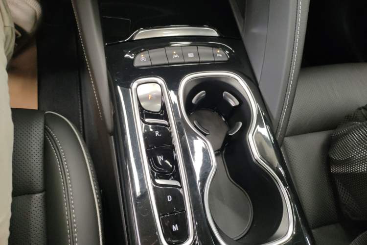 Used Buick Envision 2023 Encore S 552T Two-Wheel Drive Luxury Model Gear Lever