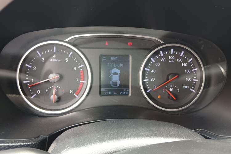 Used Great Wall Wingle 5 2021 1.5T Two-Wheel Drive "Dry Meal" Edition Value Model with a 1680mm Cargo Bed Equipped with GW4G15K Engine Instrument Cluster