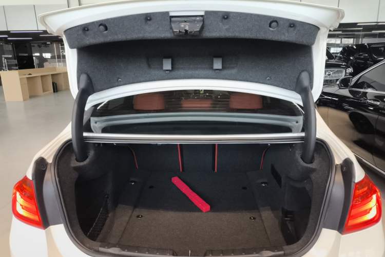 Used BMW 3 Series 2015 328i Sport Design Package Trunk