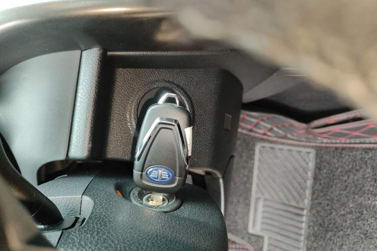 Used Bestune X80 2016 2.0L automatic Comfort trim level