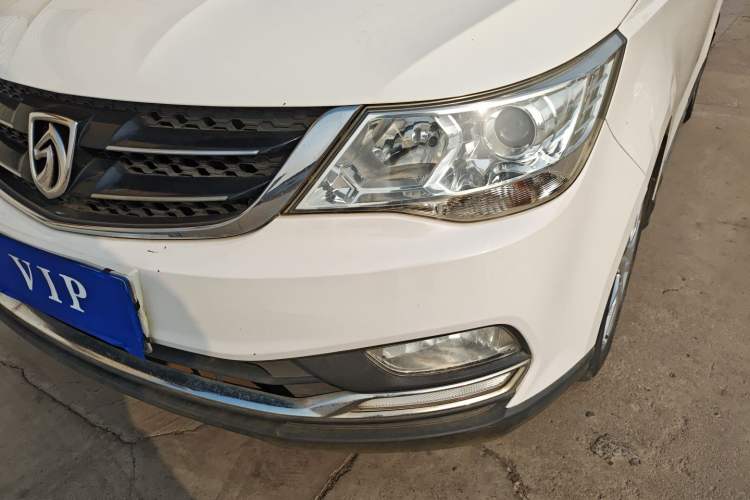 Used Baojun 730 2016 1.5L Manual Comfort Version 7 Seats China V Emission Standard
