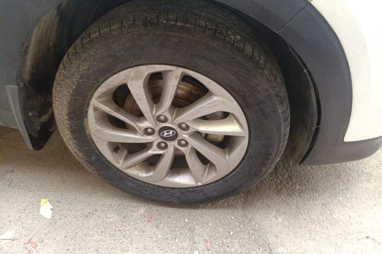 Used Hyundai Tucson 2015 1.6T Dual-Clutch Two-Wheel-Drive Smart Model
