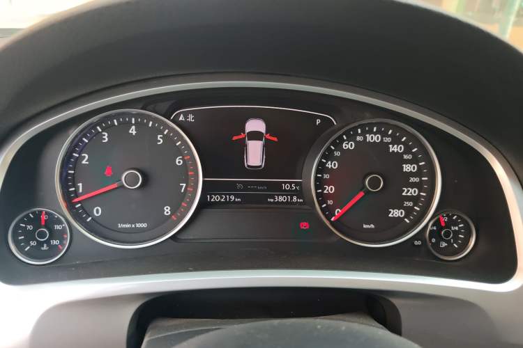 Used Volkswagen Touareg 2015 3.0 TSI Luxury Model
