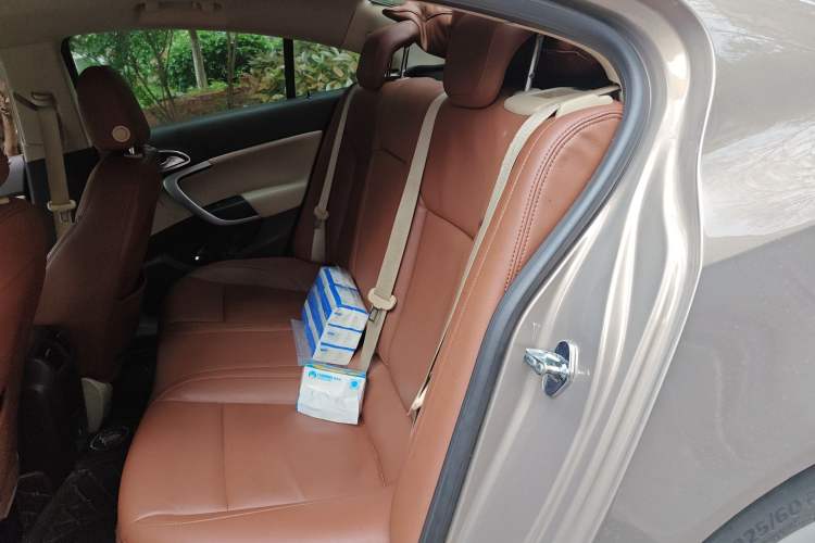 Used Buick Regal 2015 2.0L Leading Fashion Edition Left Rear Seat